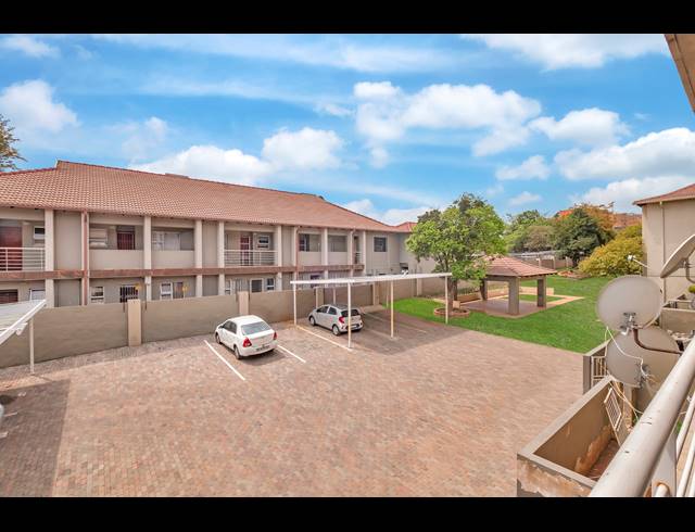 2 BEDROOM APARTMENT FOR SALE IN FERNDALE